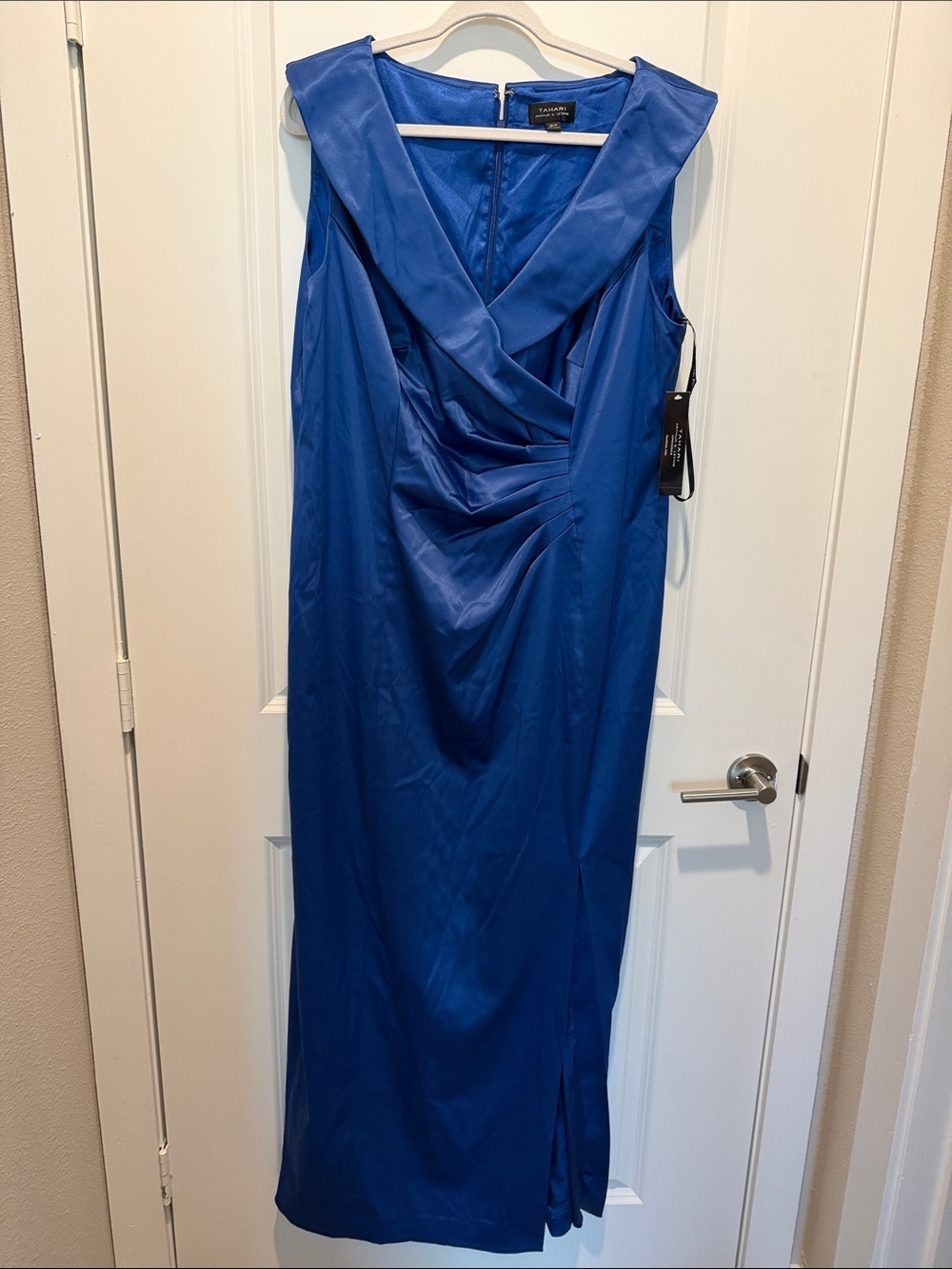 Tahari Arthur S. Levine Royal Blue Sleeveless Sheath Dress